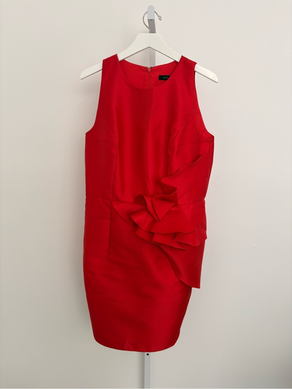 Carmen Marc Valvo Vibrant Red Sleeveless Ruffle Sheath Dress